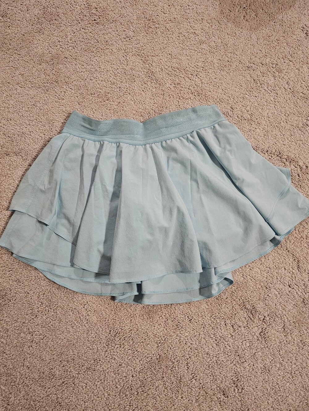 Lululemon Court Rival HR Skirt Pale Blue Size 8 EUC